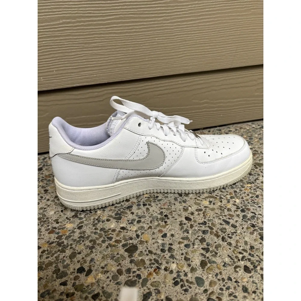 Nike men’s air